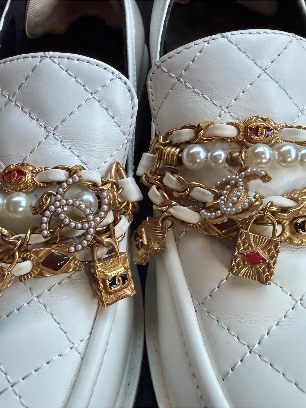 CHANEL White Quilted Leather Loafers with Gold CC Chain & Pearl Trim